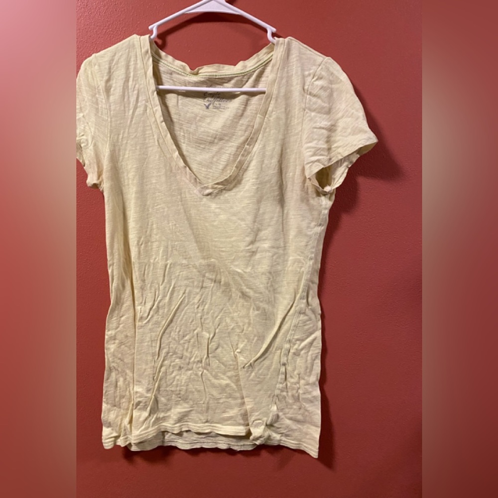 Women’s American Eagle Short Sleeve Tee Shirt.